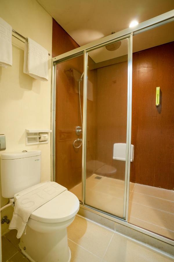 Maxonehotels.Com At Vivo פאלמבאנג מראה חיצוני תמונה
